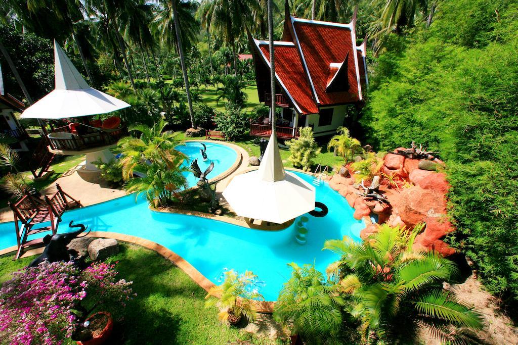 Coco Palace Resort Nai Harn Zimmer foto