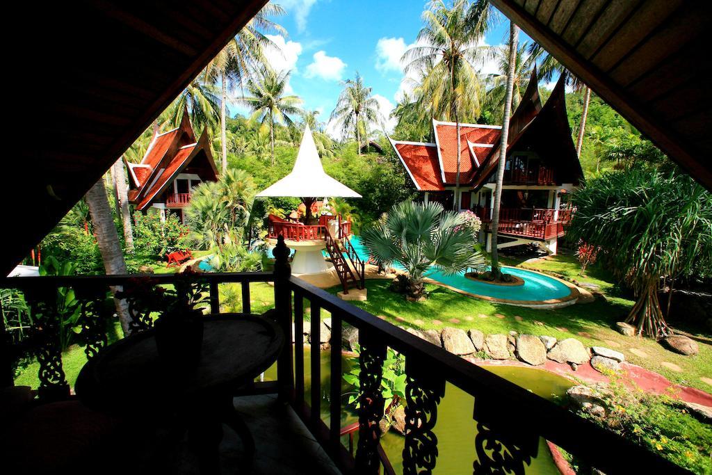 Coco Palace Resort Nai Harn Zimmer foto
