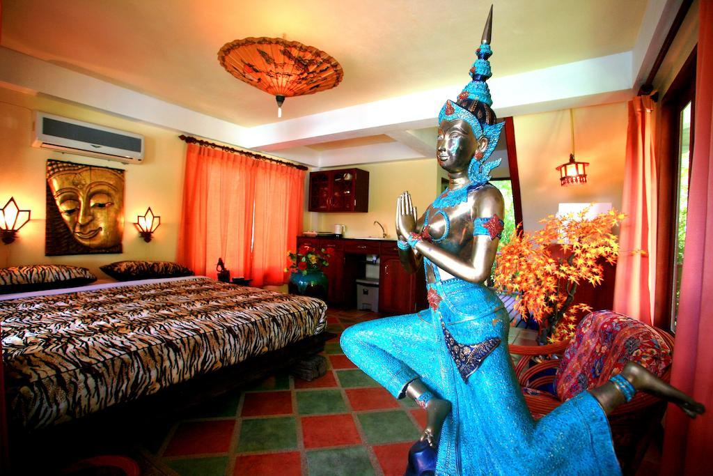 Coco Palace Resort Nai Harn Zimmer foto
