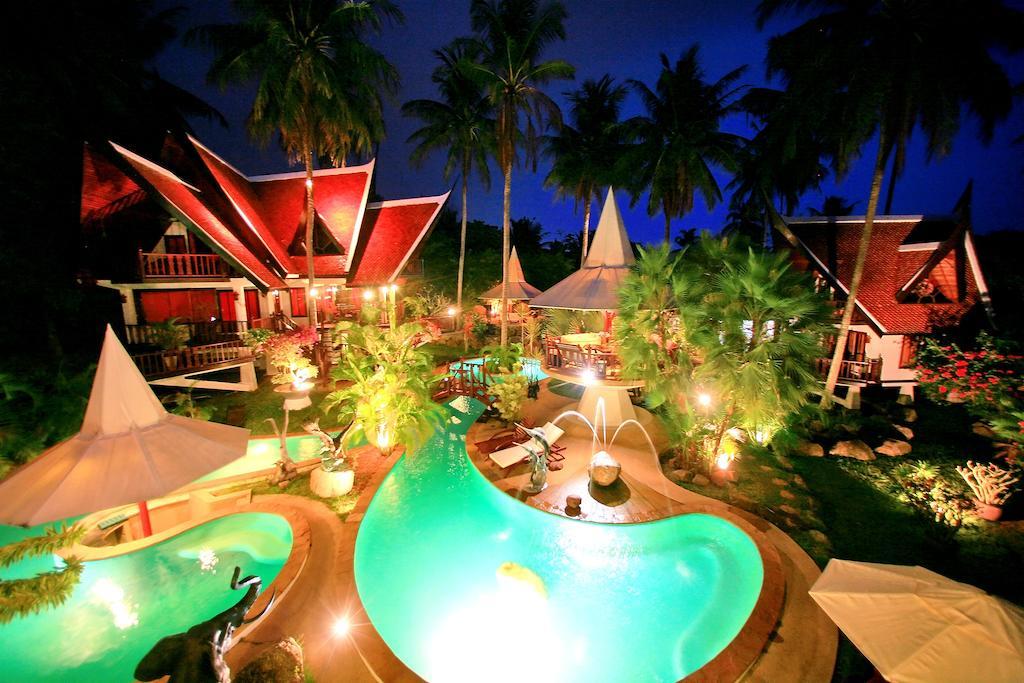 Coco Palace Resort Nai Harn Exterior foto