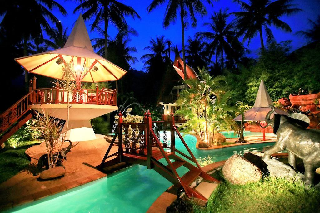 Coco Palace Resort Nai Harn Exterior foto