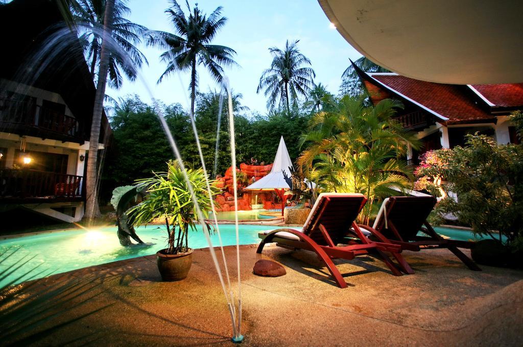 Coco Palace Resort Nai Harn Exterior foto